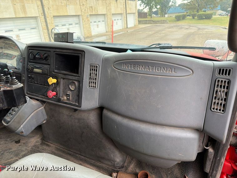 image for item FK3661 2007 International 7400 dump truck
