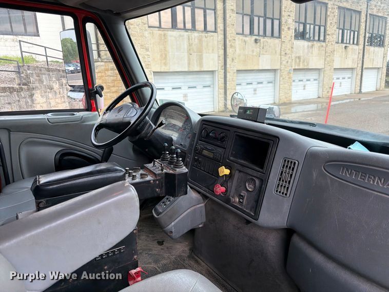 image for item FK3661 2007 International 7400 dump truck