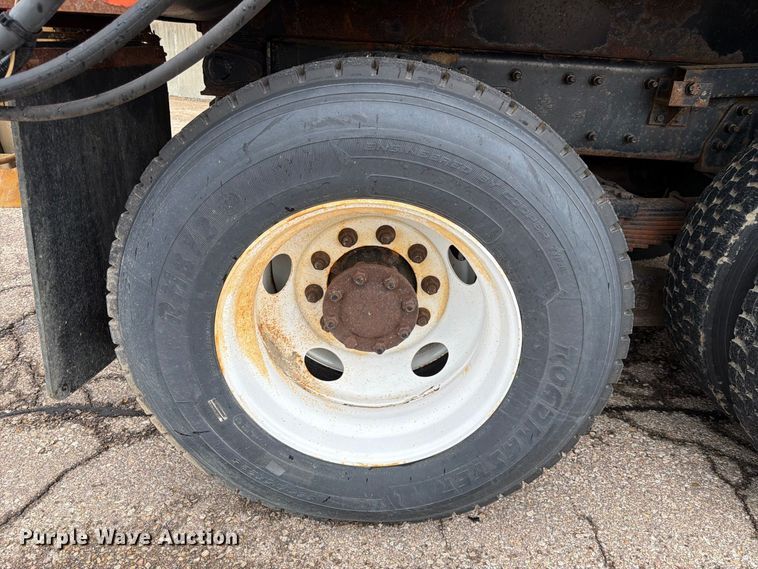 image for item FK3661 2007 International 7400 dump truck