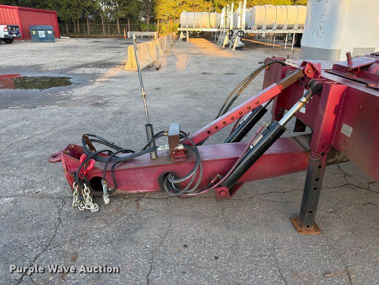 image for item FK3706 2004 Landoll tilt deck equipment trailer
