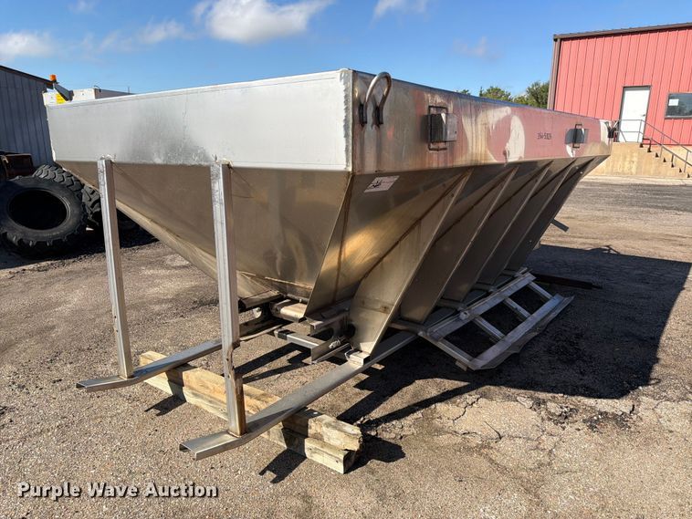 image for item FK3710 Monroe Snow and Ice MV-156-84-56/3041210 spreader