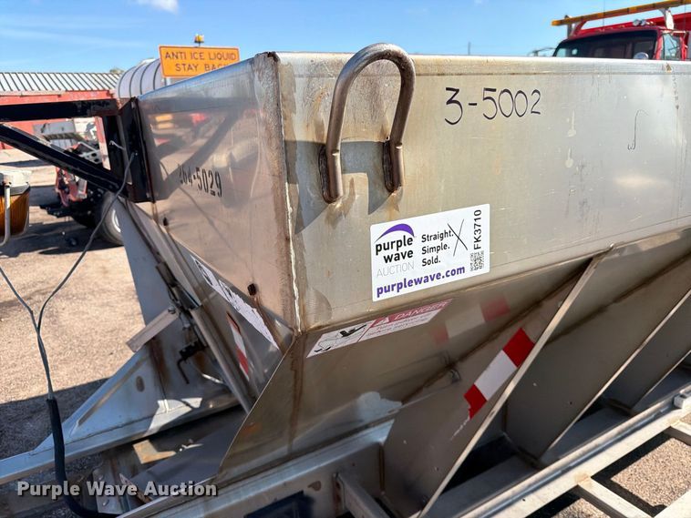 image for item FK3710 Monroe Snow and Ice MV-156-84-56/3041210 spreader