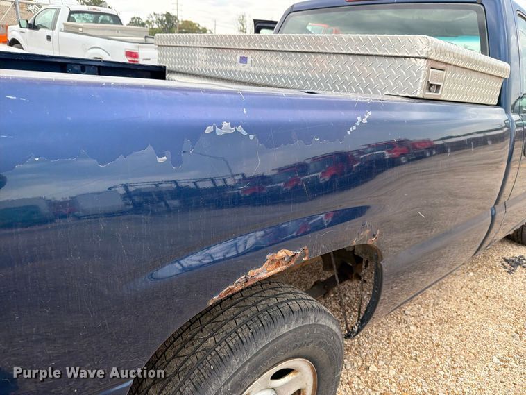 image for item FN1506 2002 Chevrolet Silverado 1500 pickup truck