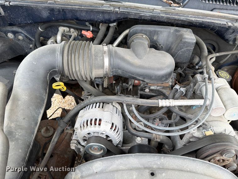 image for item FN1506 2002 Chevrolet Silverado 1500 pickup truck