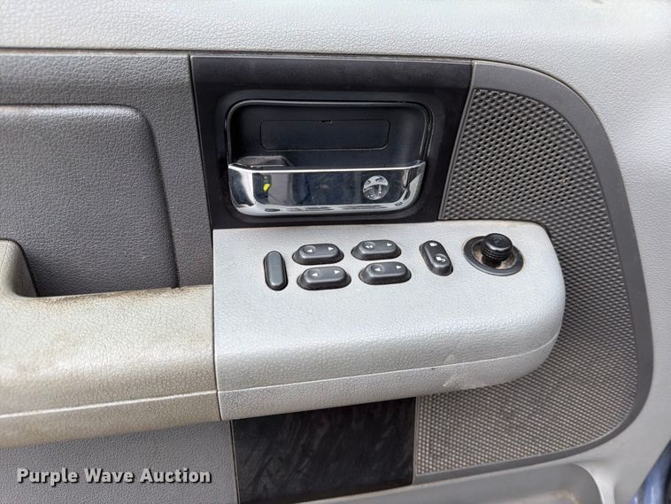 image for item FN1516 2007 Ford F150 Ext. Cab pickup truck