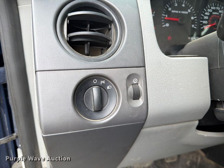 image for item FN1516 2007 Ford F150 Ext. Cab pickup truck