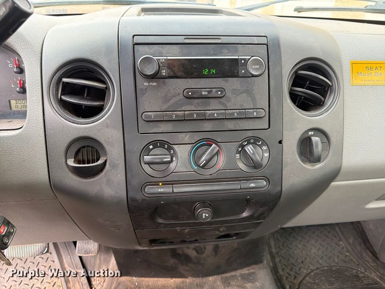 image for item FN1516 2007 Ford F150 Ext. Cab pickup truck