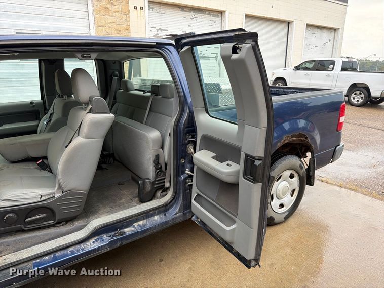image for item FN1516 2007 Ford F150 Ext. Cab pickup truck