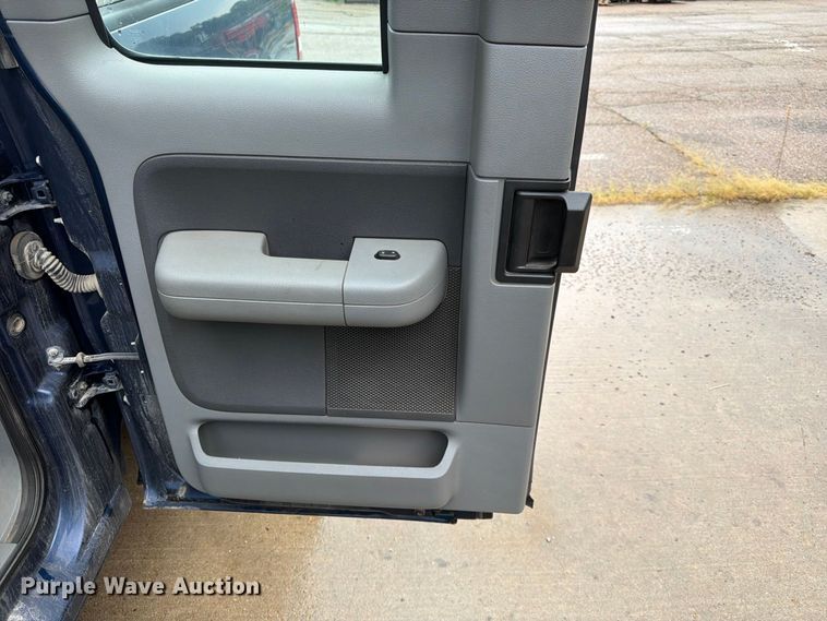 image for item FN1516 2007 Ford F150 Ext. Cab pickup truck