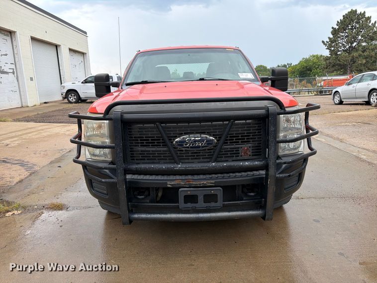image for item FN1517 2011 Ford F250 Super Duty Crew Cab utility bed pickup truck
