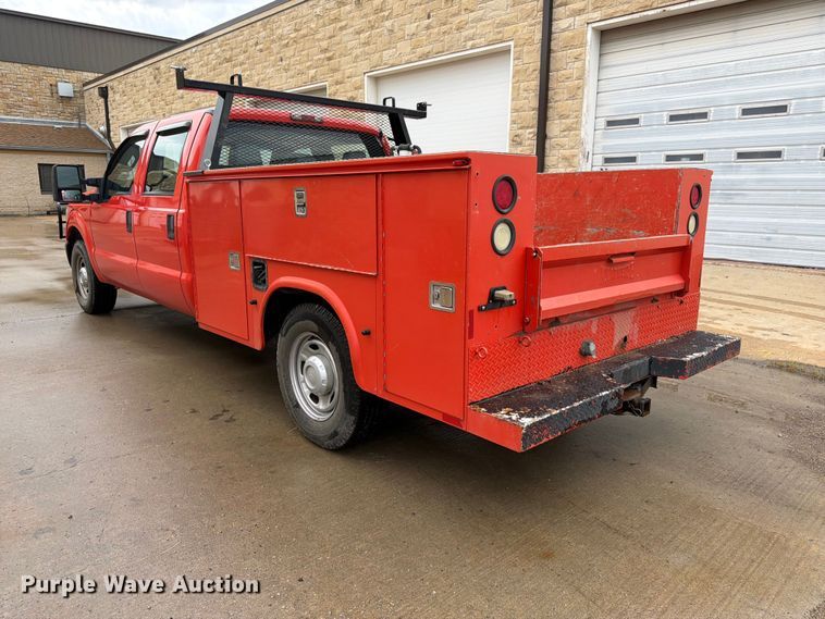 image for item FN1517 2011 Ford F250 Super Duty Crew Cab utility bed pickup truck