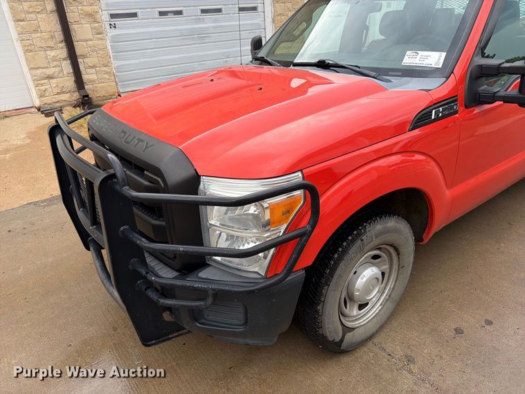 image for item FN1517 2011 Ford F250 Super Duty Crew Cab utility bed pickup truck