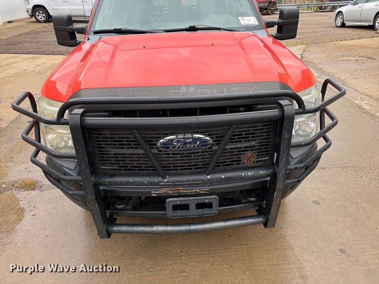 image for item FN1517 2011 Ford F250 Super Duty Crew Cab utility bed pickup truck