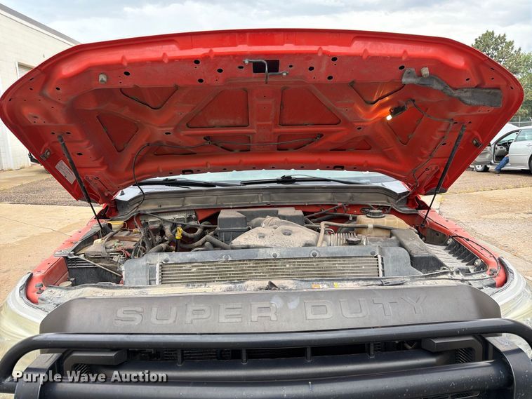 image for item FN1517 2011 Ford F250 Super Duty Crew Cab utility bed pickup truck