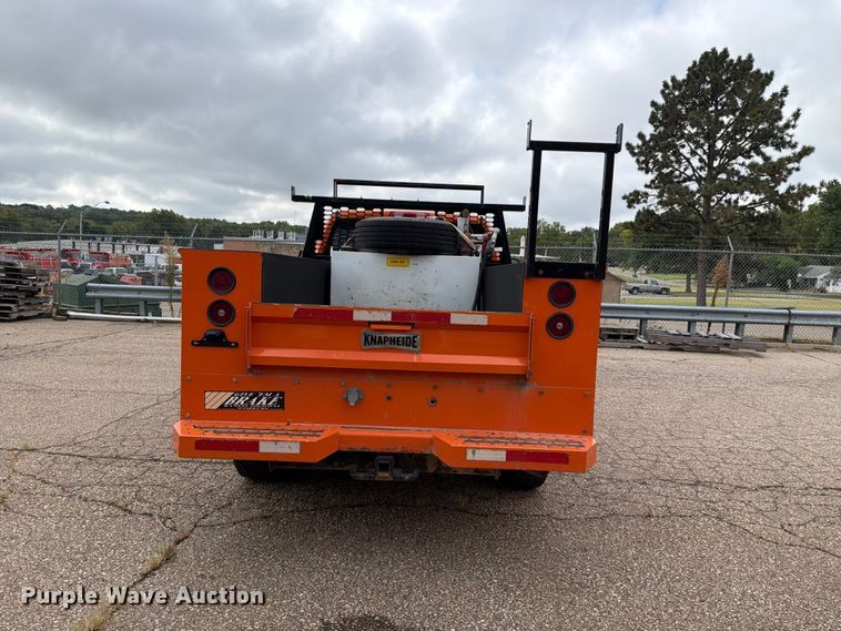 image for item FN1518 2018 RAM 2500 heavy duty utility bed pickup truck