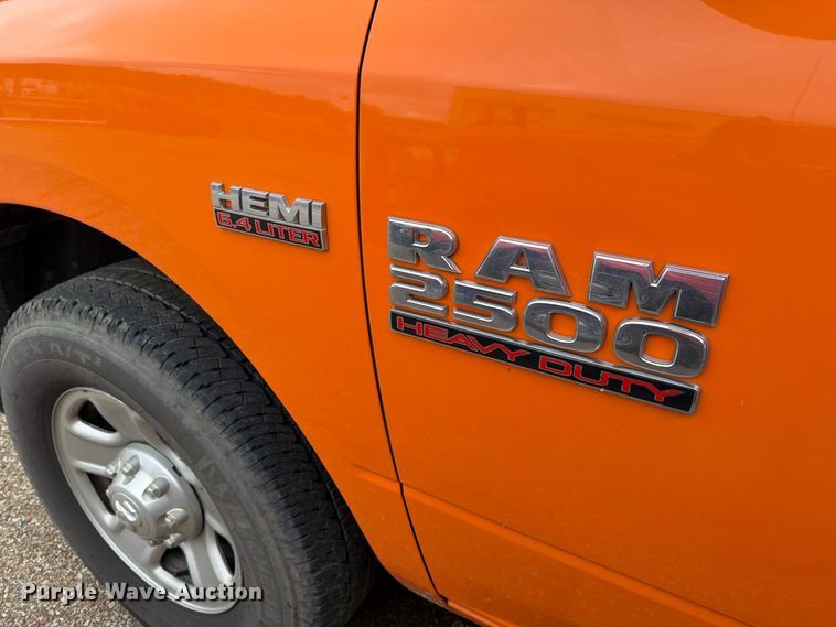 image for item FN1518 2018 RAM 2500 heavy duty utility bed pickup truck