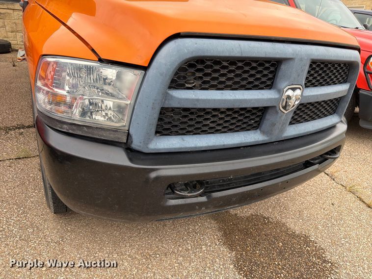 image for item FN1518 2018 RAM 2500 heavy duty utility bed pickup truck