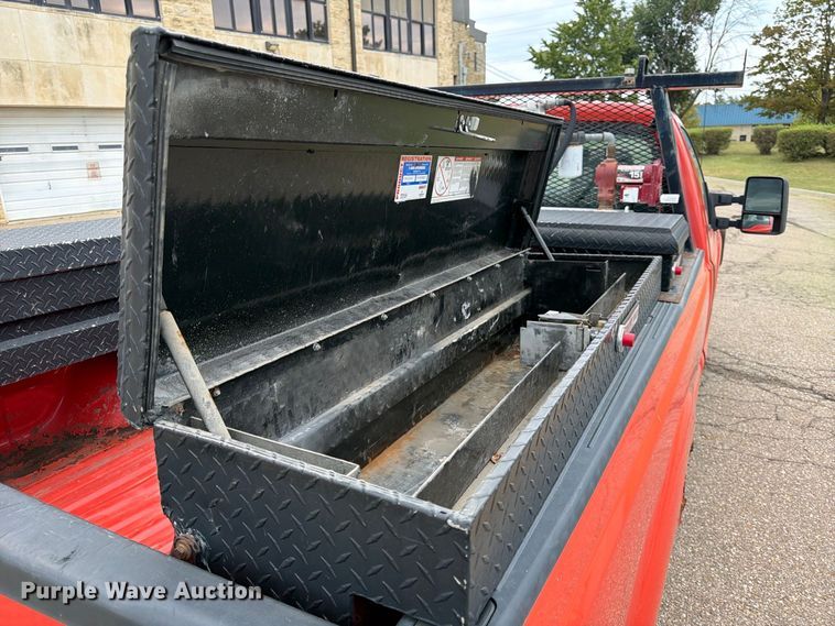image for item FN1519 2011 Ford F250 Super Duty pickup truck