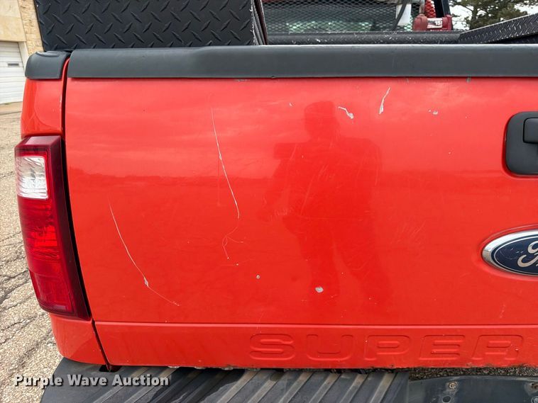 image for item FN1519 2011 Ford F250 Super Duty pickup truck