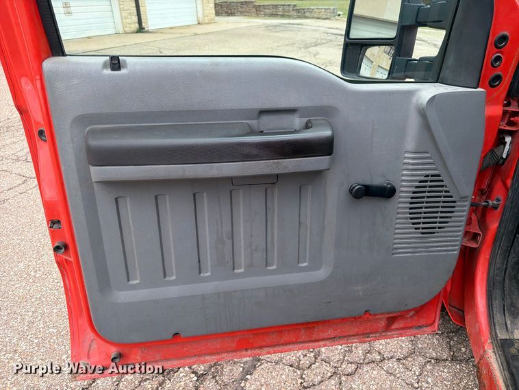 image for item FN1519 2011 Ford F250 Super Duty pickup truck