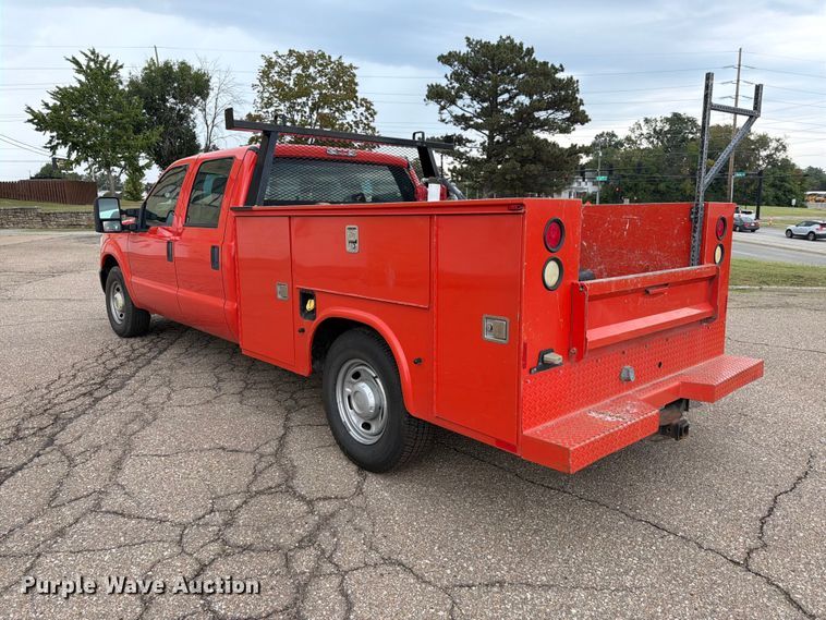 image for item FN1520 2011 Ford F250 Super Duty Crew Cab utility bed pickup truck