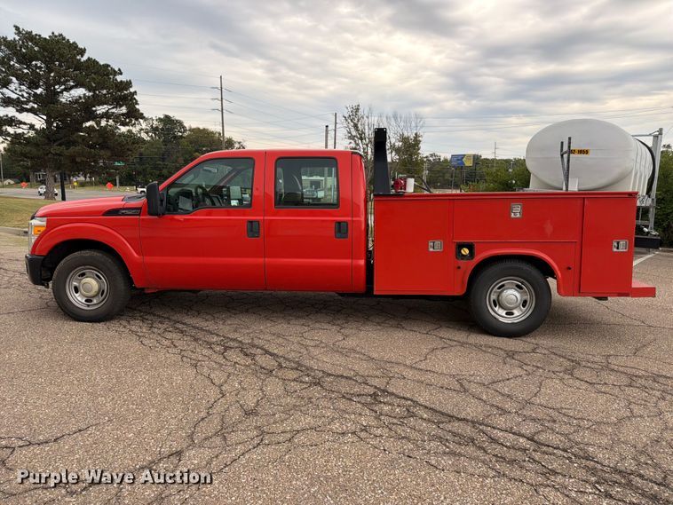image for item FN1520 2011 Ford F250 Super Duty Crew Cab utility bed pickup truck