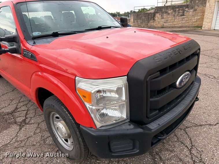 image for item FN1520 2011 Ford F250 Super Duty Crew Cab utility bed pickup truck