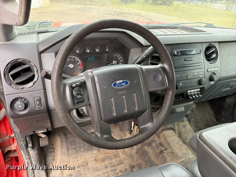 image for item FN1520 2011 Ford F250 Super Duty Crew Cab utility bed pickup truck
