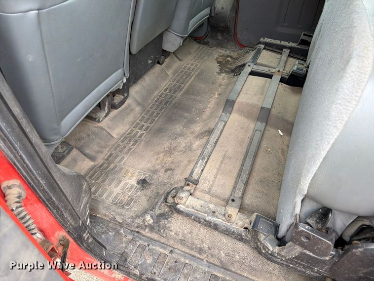 image for item FN1520 2011 Ford F250 Super Duty Crew Cab utility bed pickup truck