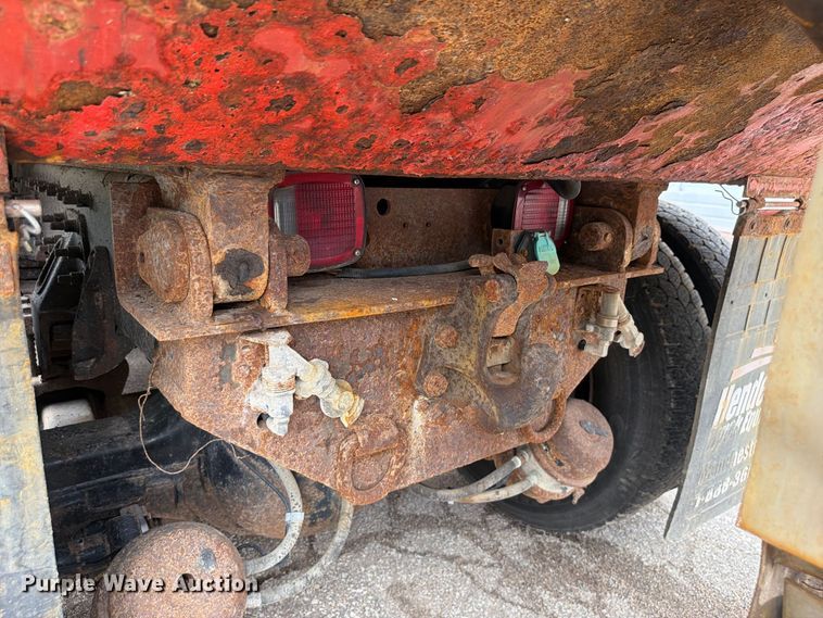 image for item FN1521 2007 International 7400 dump truck
