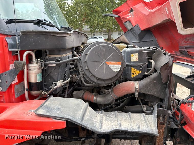 image for item FN1521 2007 International 7400 dump truck