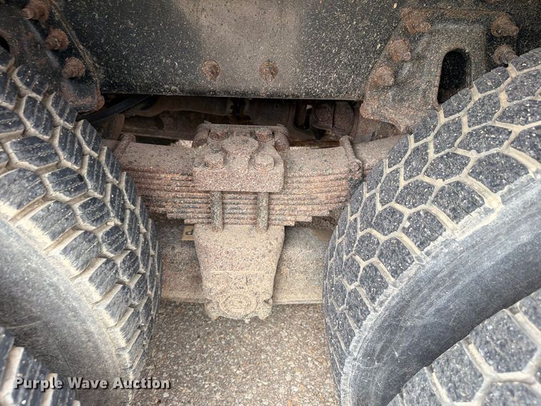 image for item FN1521 2007 International 7400 dump truck