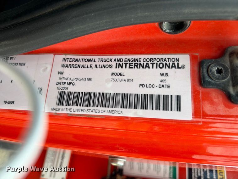 image for item FN1521 2007 International 7400 dump truck