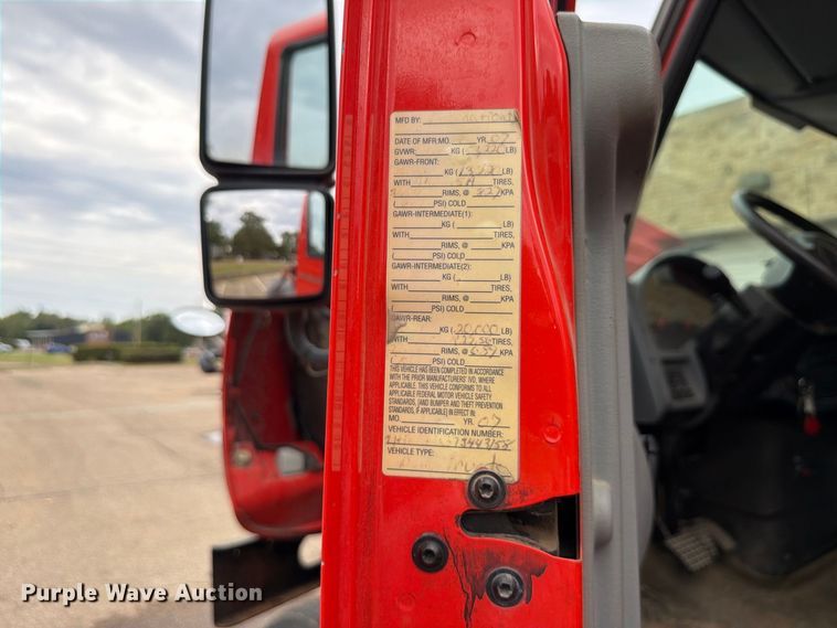 image for item FN1521 2007 International 7400 dump truck
