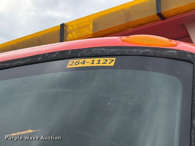 image for item FN1521 2007 International 7400 dump truck