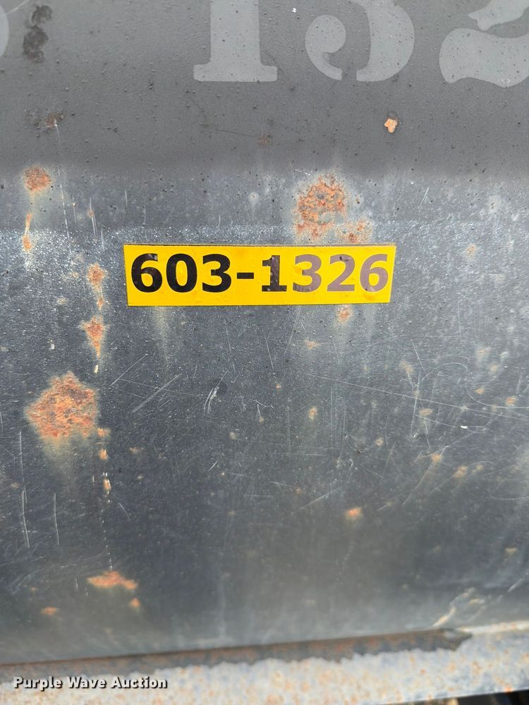image for item FN1521 2007 International 7400 dump truck