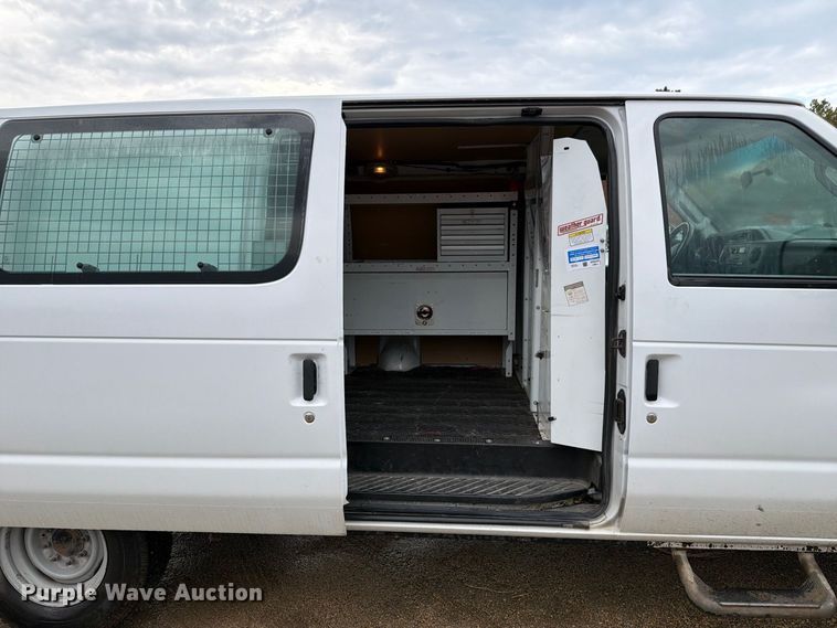 image for item FN1524 2013 Ford Econoline E350 van
