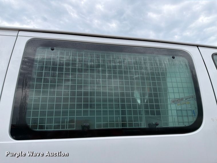 image for item FN1524 2013 Ford Econoline E350 van