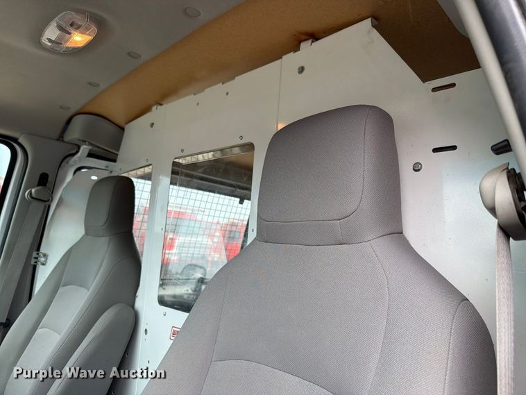 image for item FN1524 2013 Ford Econoline E350 van