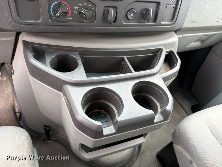 image for item FN1524 2013 Ford Econoline E350 van