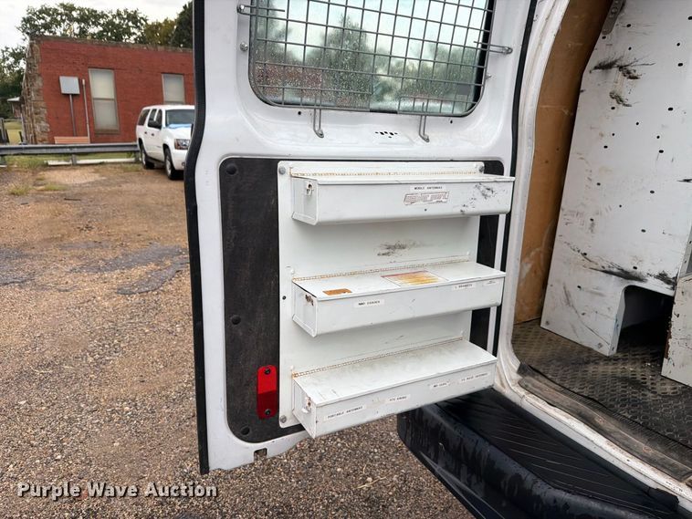image for item FN1524 2013 Ford Econoline E350 van