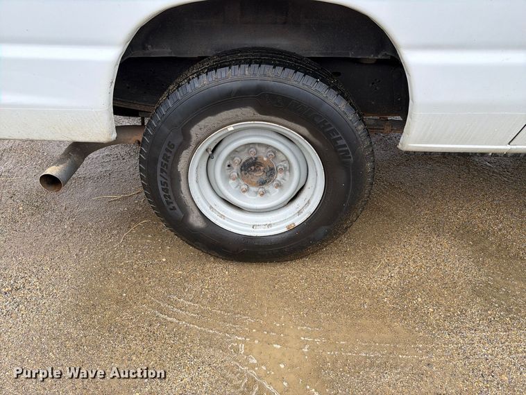 image for item FN1524 2013 Ford Econoline E350 van