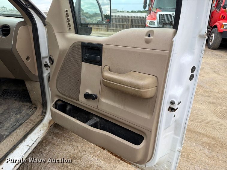image for item FN1526 2007 Ford F150 pickup truck