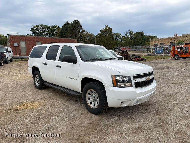 image for item FN1527 2007 Chevrolet Suburban SUV