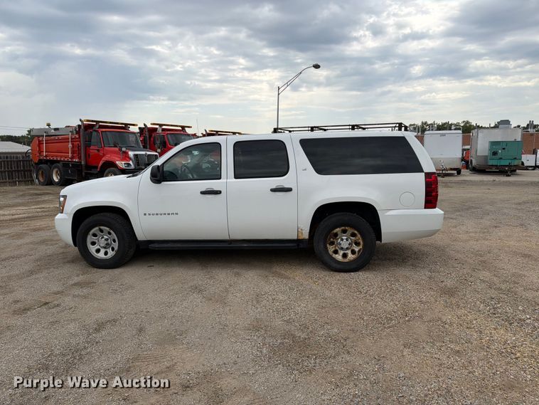 image for item FN1527 2007 Chevrolet Suburban SUV