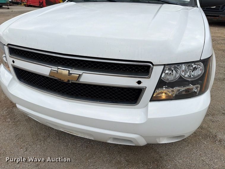 image for item FN1527 2007 Chevrolet Suburban SUV