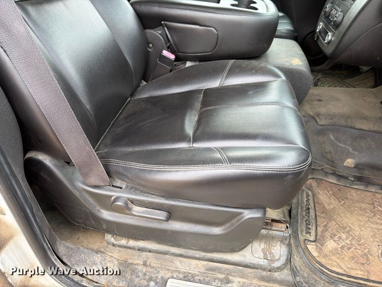 image for item FN1527 2007 Chevrolet Suburban SUV