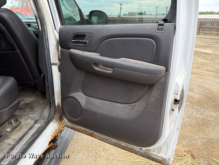 image for item FN1527 2007 Chevrolet Suburban SUV