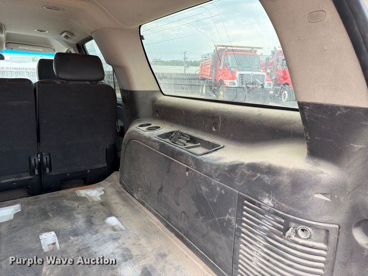 image for item FN1527 2007 Chevrolet Suburban SUV