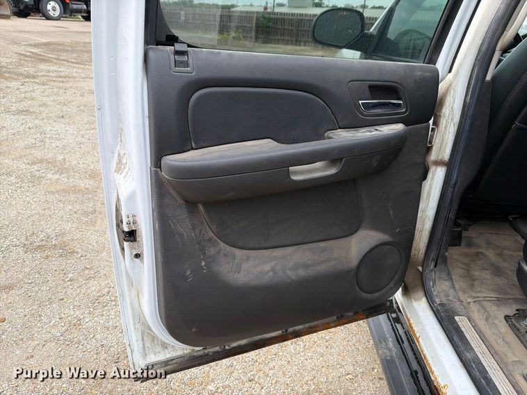 image for item FN1527 2007 Chevrolet Suburban SUV